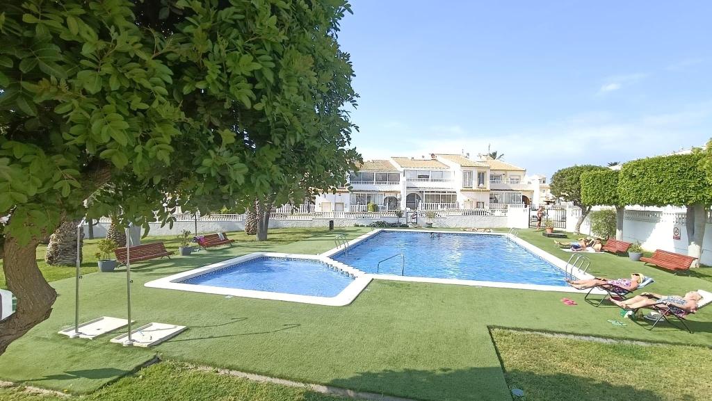 3 bed bungalow in Santa Pola