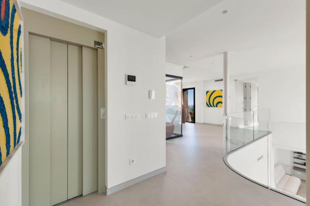 5 bed villas in Benitachell