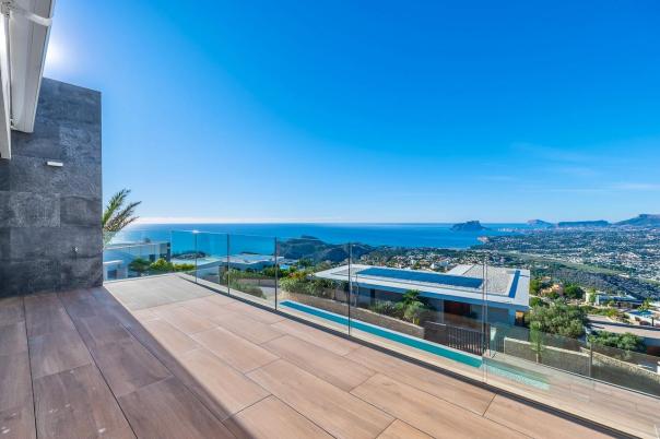 5 bed villas in Benitachell