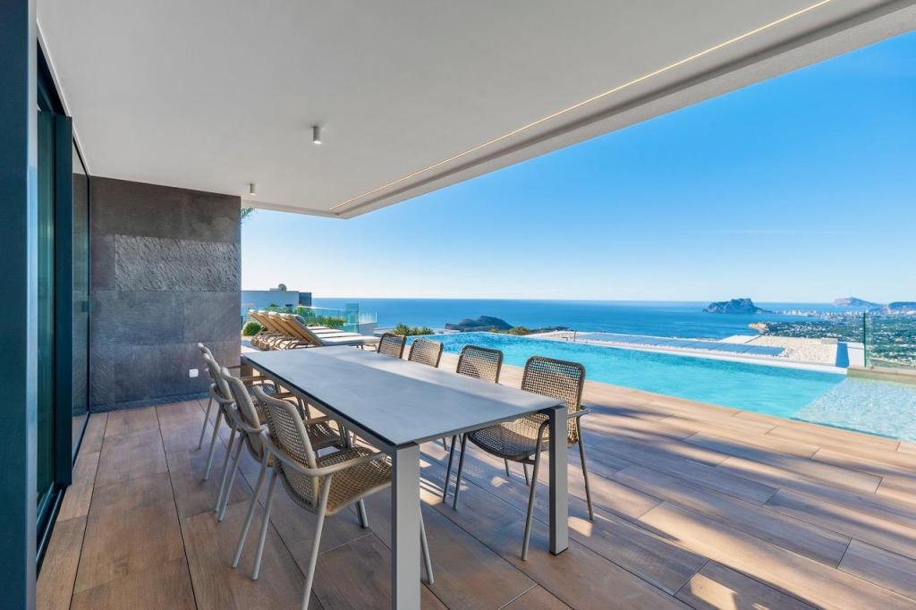 5 bed villas in Benitachell