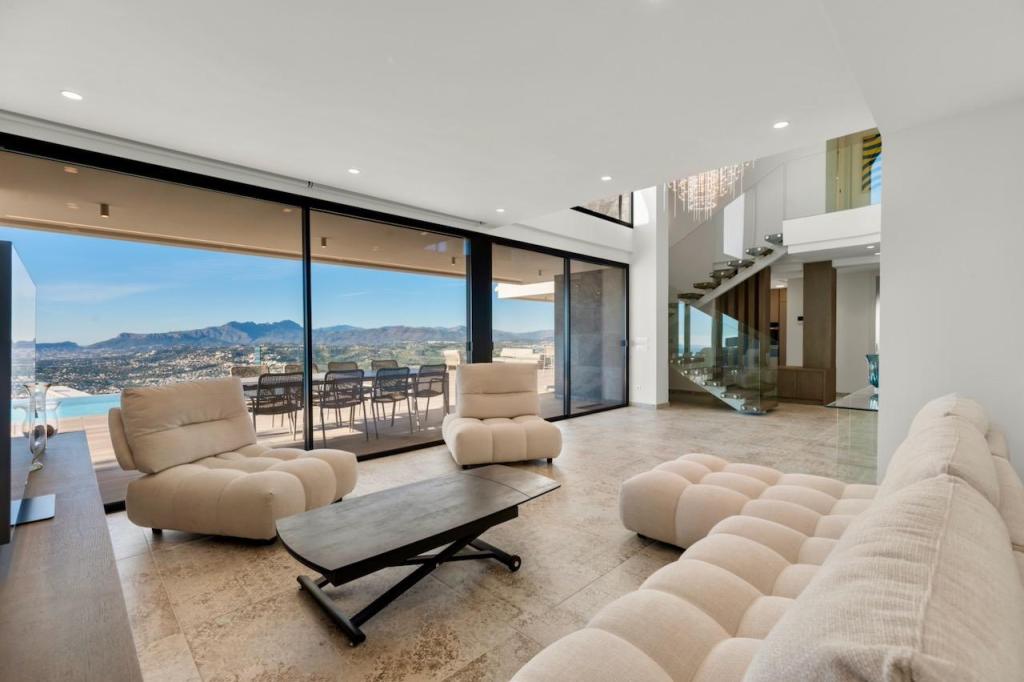 5 bed villas in Benitachell