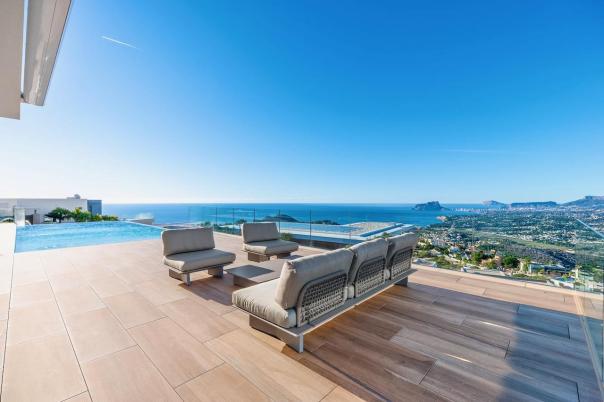 5 bed villas in Benitachell