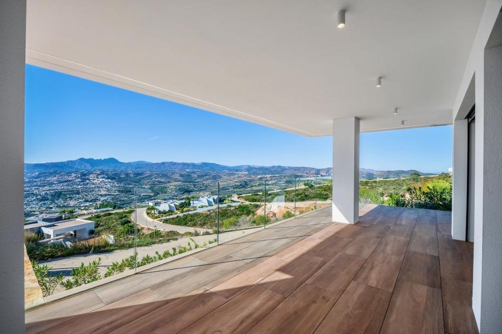 5 bed villas in Benitachell