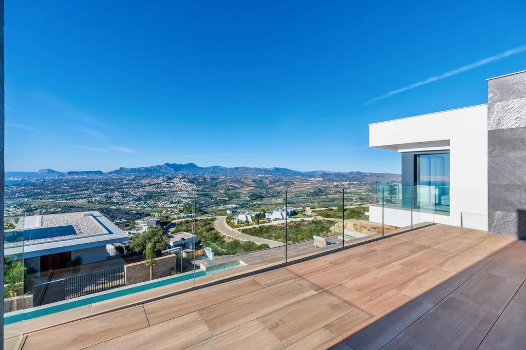 5 bed villas in Benitachell