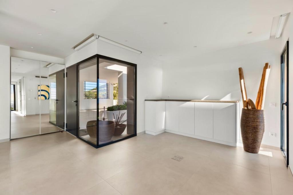 5 bed villas in Benitachell