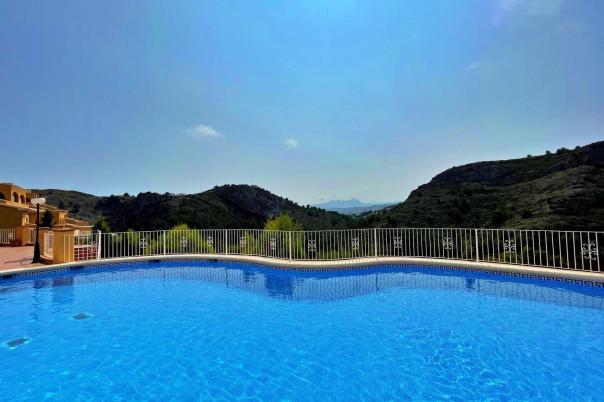 2 bed apartment in Benitachell