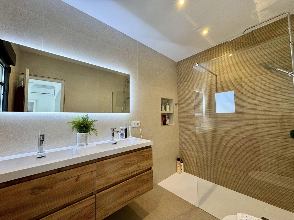 Benova Construction Javea - Building Services, Renovations & Swimming Pools