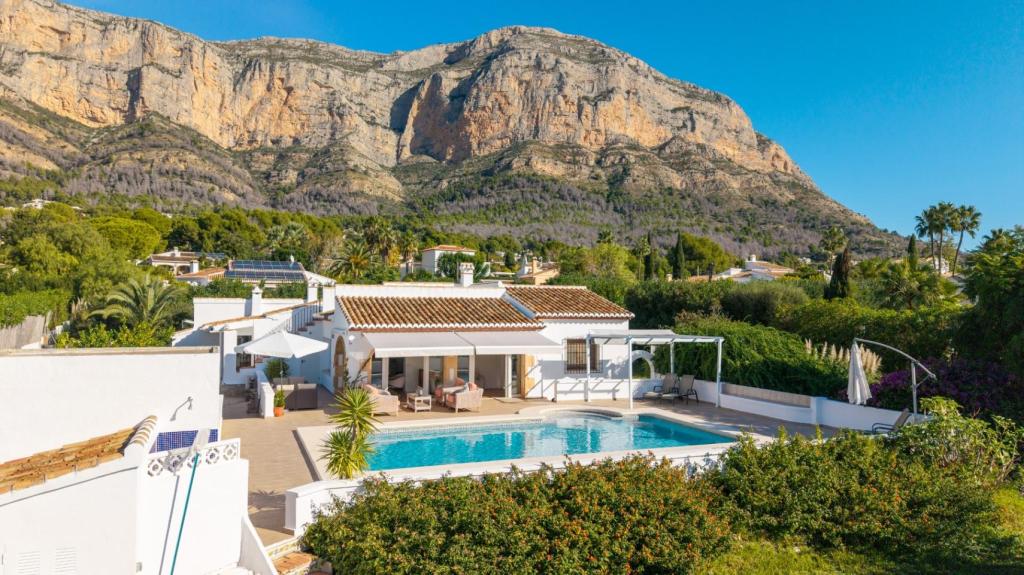 4 bed villa in Javea