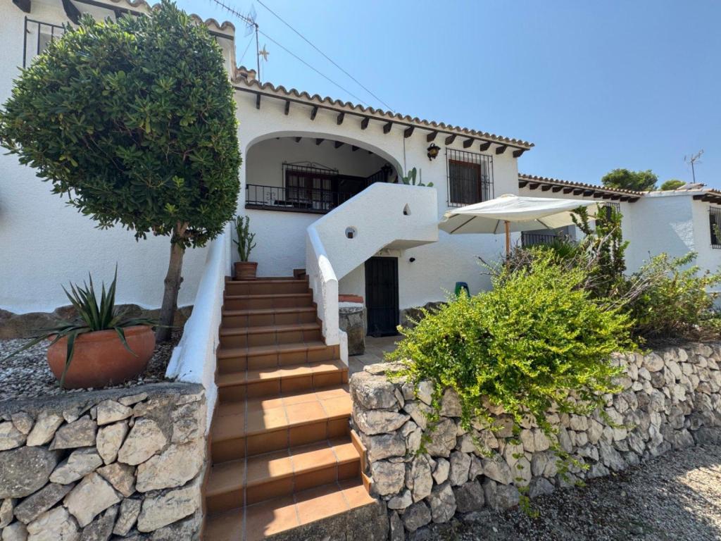 2 bed bungalow in Moraira