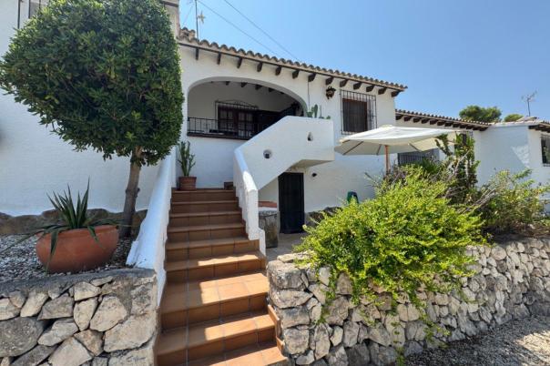 2 bed bungalow in Moraira