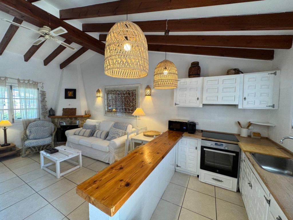2 bed bungalow in Moraira