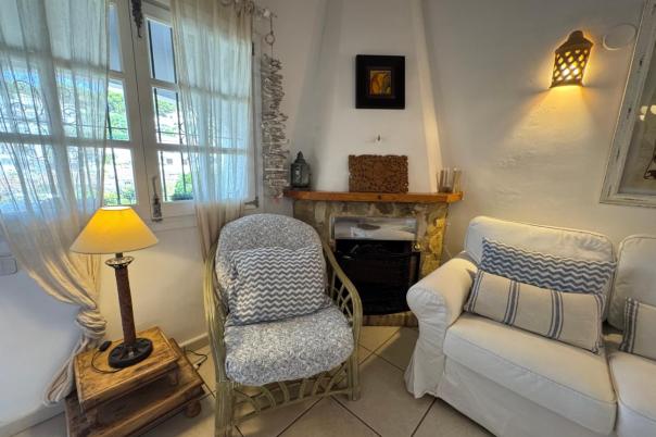 2 bed bungalow in Moraira