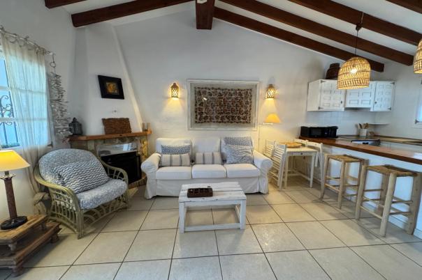 2 bed bungalow in Moraira