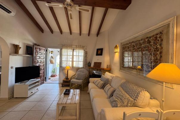 2 bed bungalow in Moraira