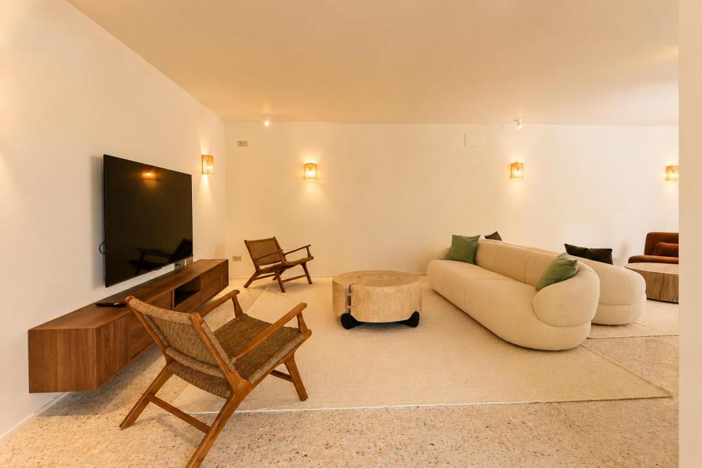 7 bed villa in Jávea