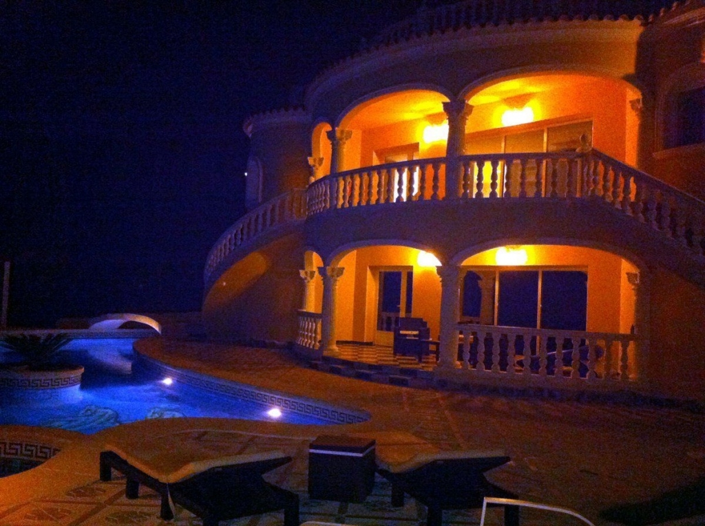 4 bed villa de lujo in Calpe
