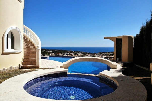 4 bed villa de lujo in Calpe