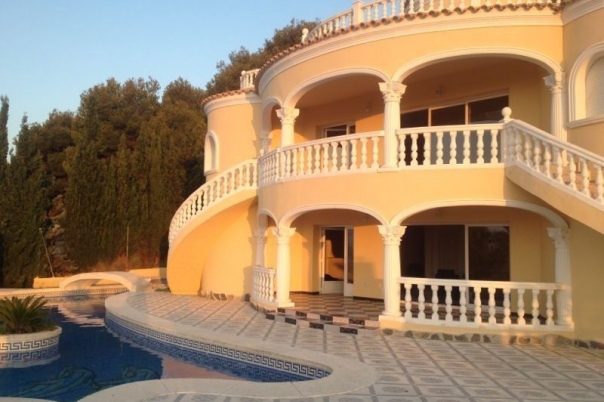 4 bed villa de lujo in Calpe