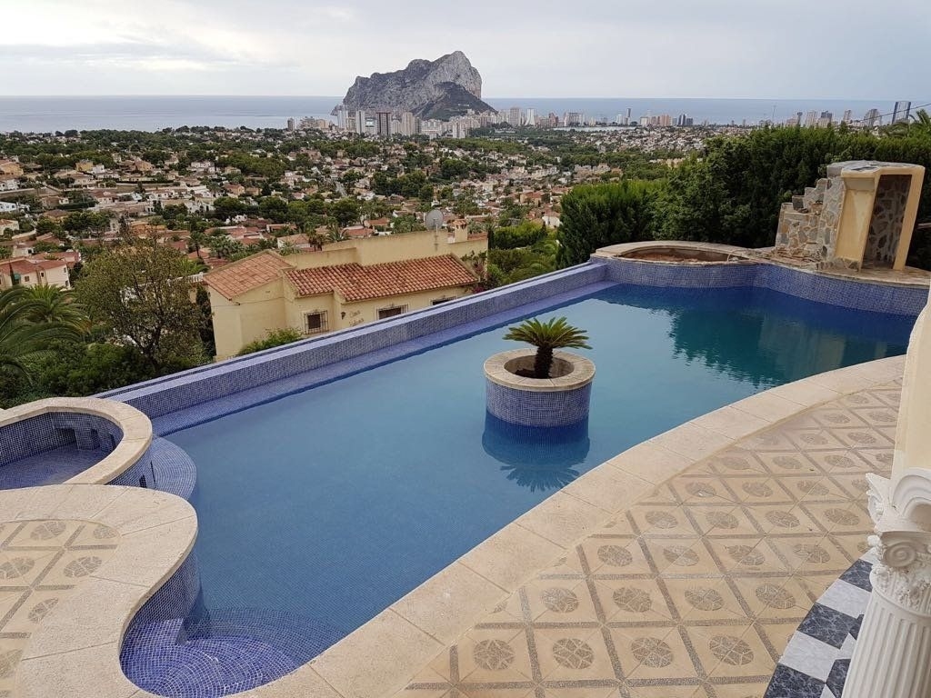 4 bed villa de lujo in Calpe