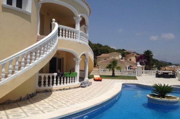 4 bed villa de lujo in Calpe