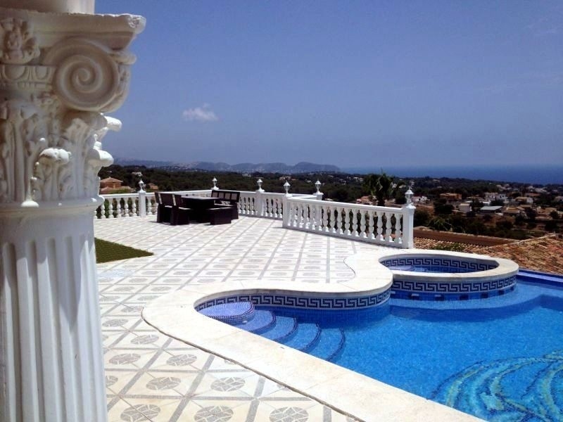 4 bed villa de lujo in Calpe