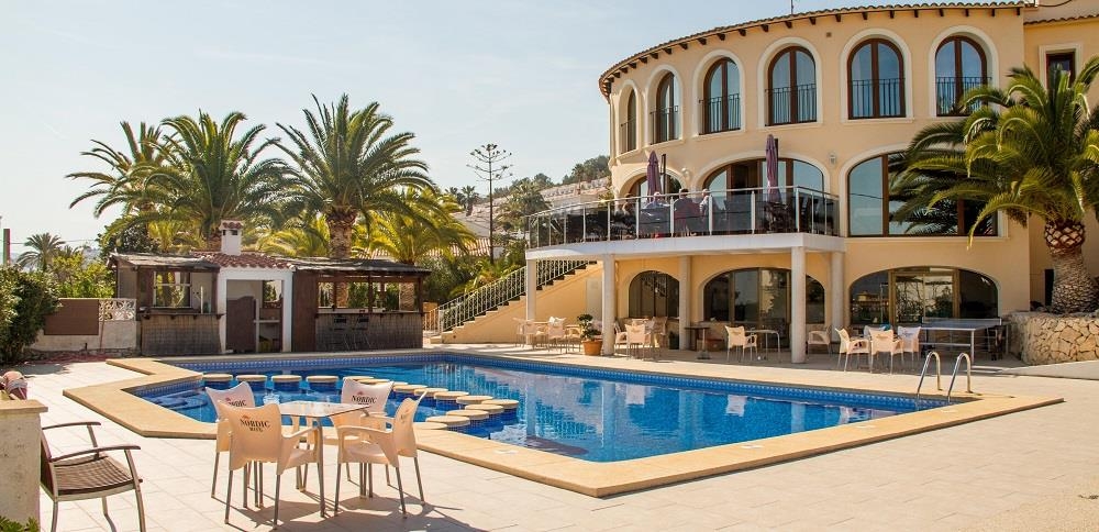 Enjoy a traditional Sunday Lunch at Restaurant Gran Sol in Calpe