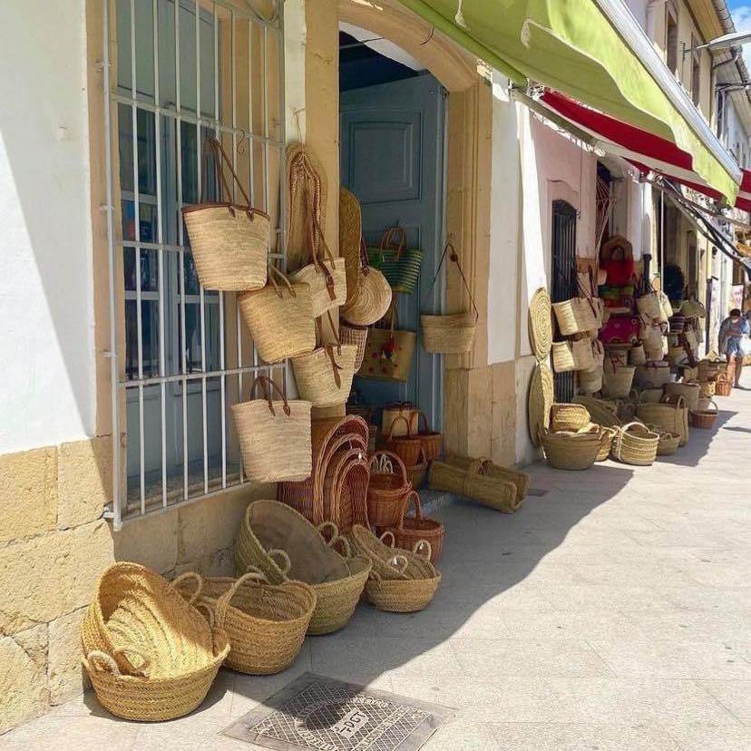 Places to Visit: Gata de Gorgos
