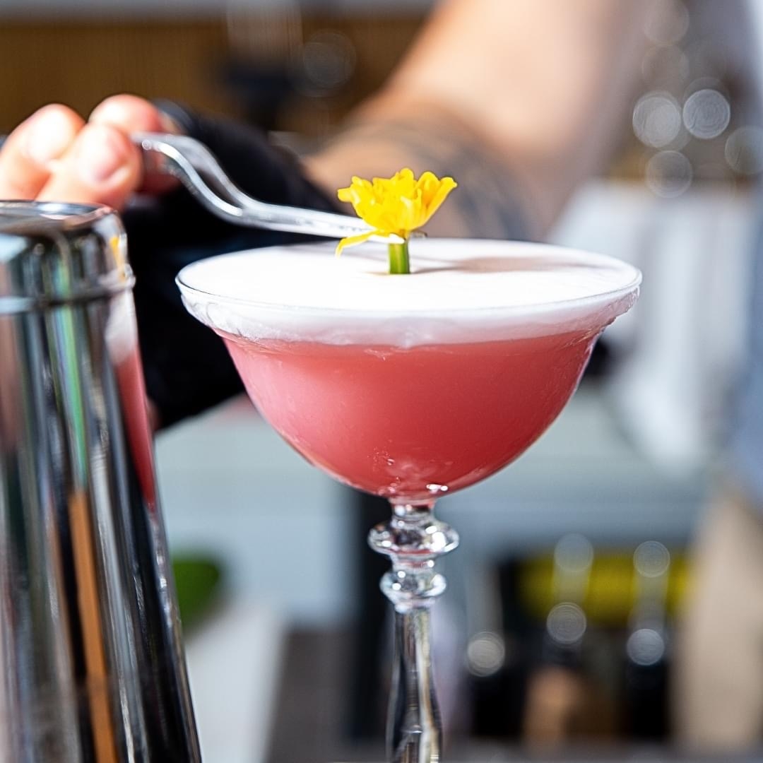 DISCOVER The stunning views & exceptional food at Amantes de Moraira