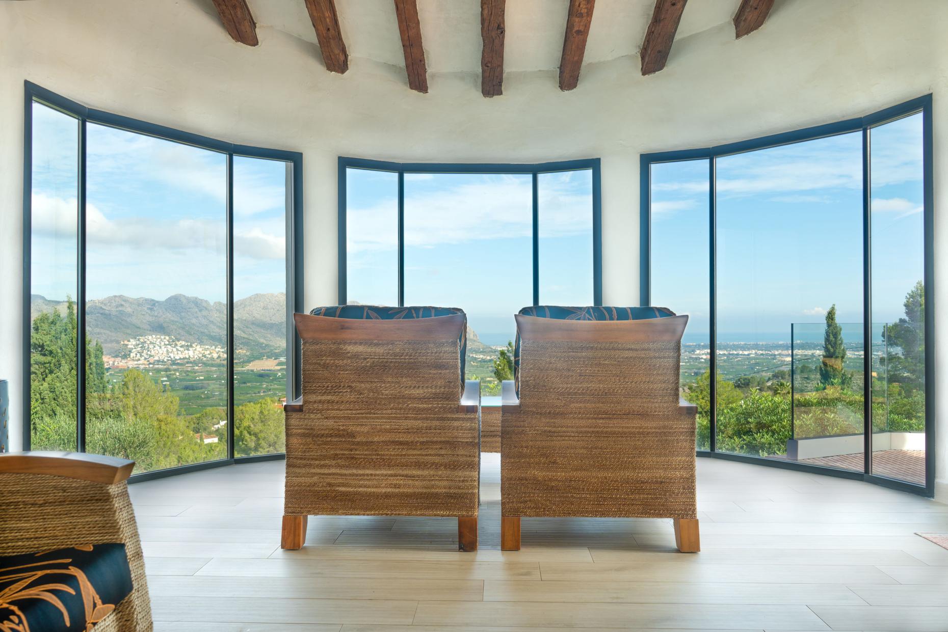 Crystal Windows Costa Blanca - Replacement UPVC Windows & Doors