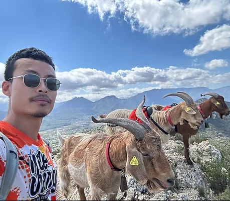 Euro Goat Trekkers - Guided walks with Goats on the Costa Blanca
