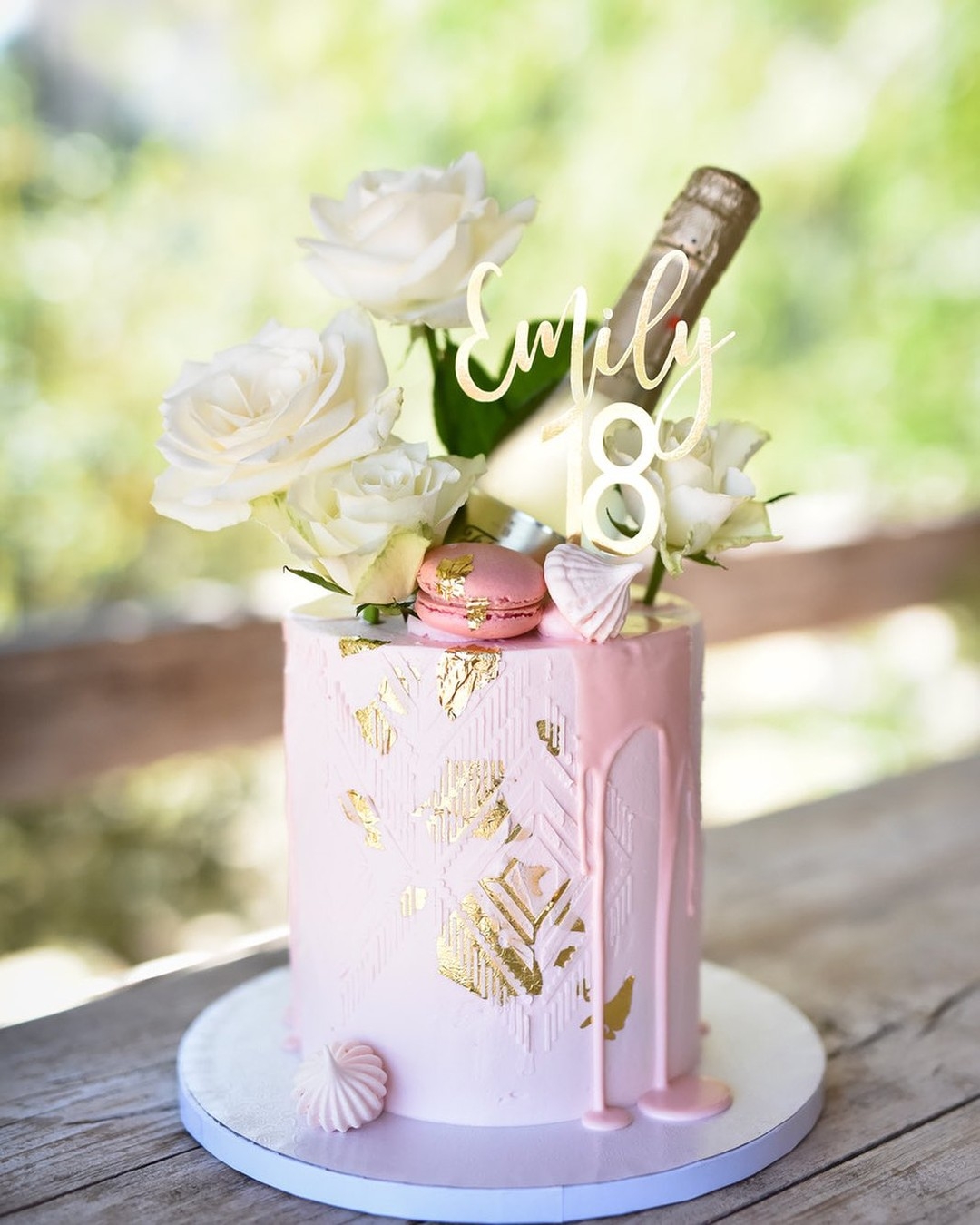 Bakery Javea - Love & Buns - Wedding, Birthday & Celebration Cakes