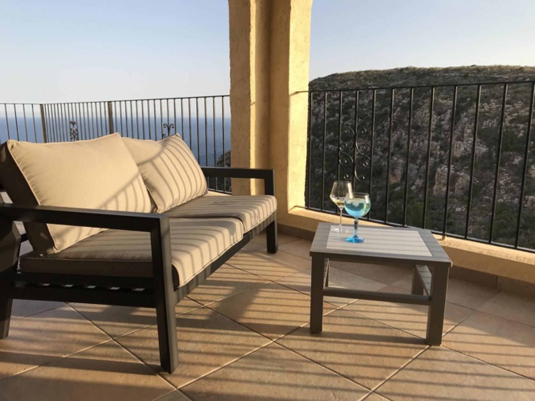 Casa Windlenook - Luxury Holiday Rental Villa with Spectacular Sea Views