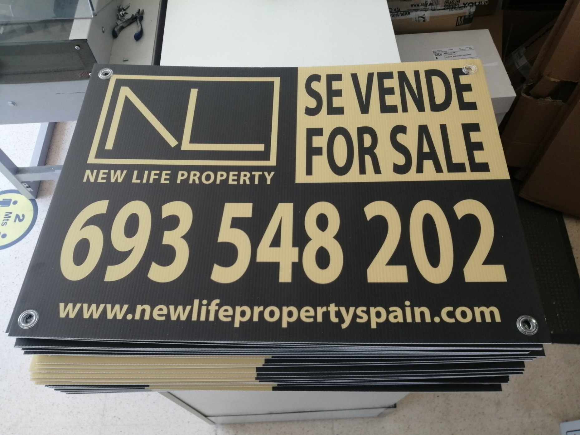 Positive Signs & Designs