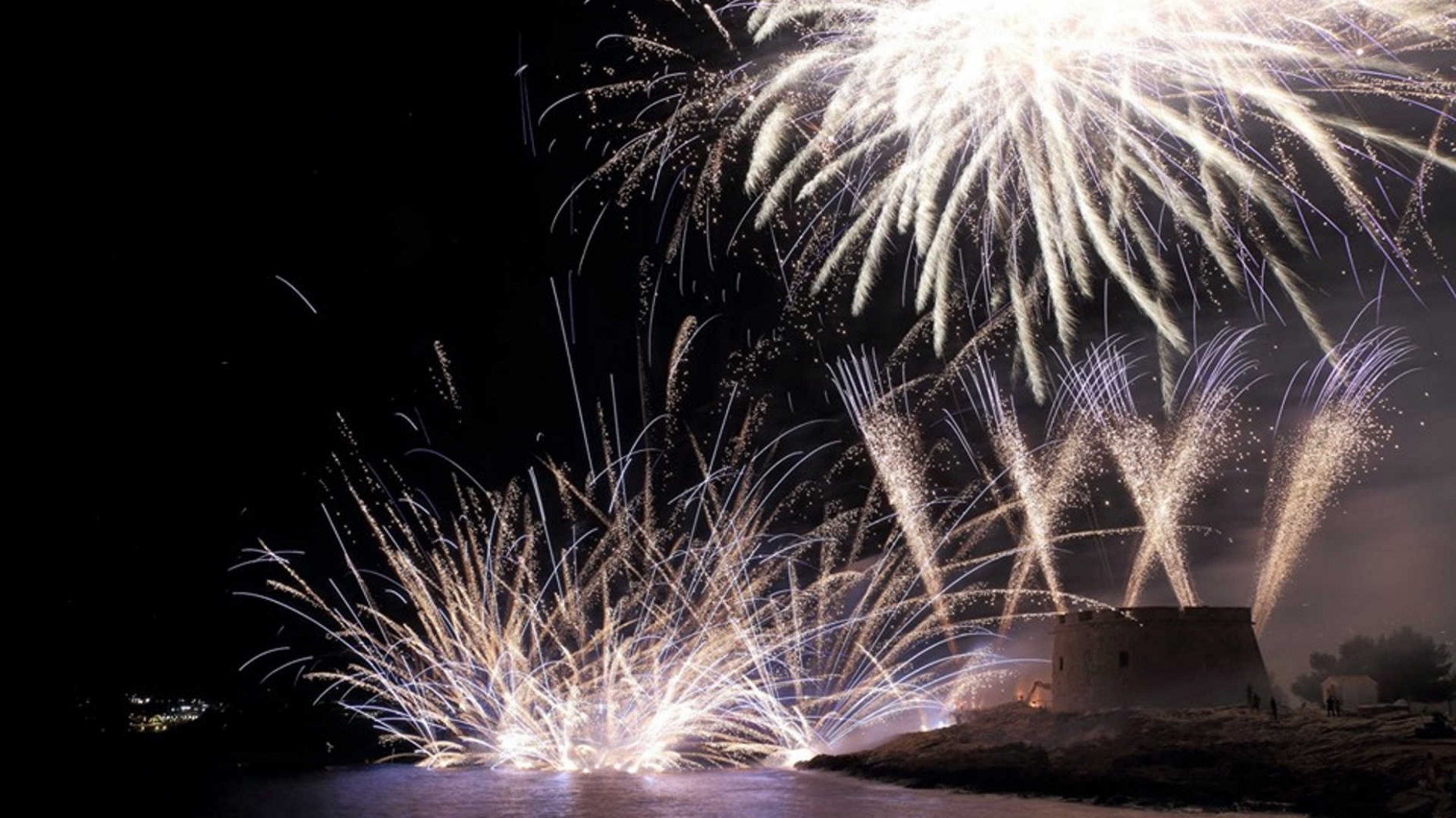 Fiestas in Moraira: "Virgen de Los Desamparados" / "Virgen del Carmen" / "Bous a la Mar" (July 2025)